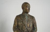 Interessante statua in bronzo con base marmorea tedesca anni 30 di Adolf Hitler cod hits1