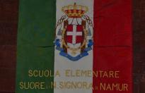 Bellissimo labaro del ventennio utilizzato in parata della SCUOLA ELEMENTARE SUORE DI NOSTRA SIGNORA DI NAMUR di Roma Cod Namur