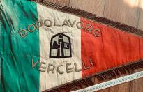 Splendida fiamma fascista bifacciale della OND di Vercelli cod verfiam