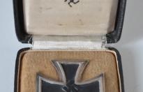 Bellissima croce di ferro tedesca di prima classe con scatola della seconda guerra mondiale COD DE65