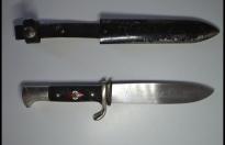 Splendido coltello nazista della gioventu' hitleriana con motto di Anton WINGEN cod