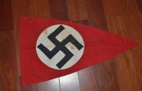 Bella bandiera tedesca nazista seconda guerra mondiale di forma triangolare dello NSDAP cod trnda