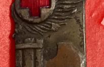 Raro distintivo fascista con croce rossa COD cripnf