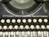Rarissima macchina da scrivere tedesca ww2 con tasto ss e sua custodia prod. GROMA n.2