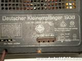 Bellissima radio tedesca in bachelite del periodo bellico DEUTSCHER KLEINEMPFANGER 1938  n.102