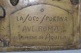 Bellissima placca in bronzo con medaglia di argento del ventennio donata come premio per la gara ciclistica ROMA AQUILA ROMA nell'ottobre del 1933 anno XII era fascista cod garXII