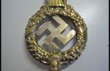 Rarissimo puntale di bandiera nazista delle SS/SA di primo tipo in ottone COD DE35
