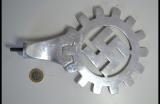 Bel puntale di bandiera nazista  in alluminio della organizzazione DAF (DEUTSCHE ARBEITSFRONT) COD DE 37