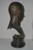 Splendido grande busto in bronzo su base di marmo del Re Vittorio Emanuele III periodo seconda guerra mondiale cod brvIII