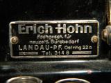 Rarissima macchina da scrivere tedesca ww2 con tasto ss della Groma n.1