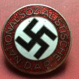 Spettacolare Distintivo tedesco ww2 completo dello N.S.D.A.P. n bas